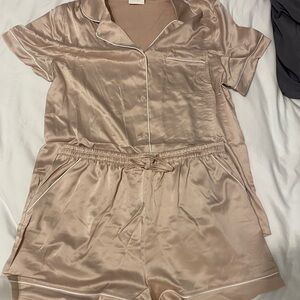 Women's Satin 2 Pair Pajama Set in Champagne
